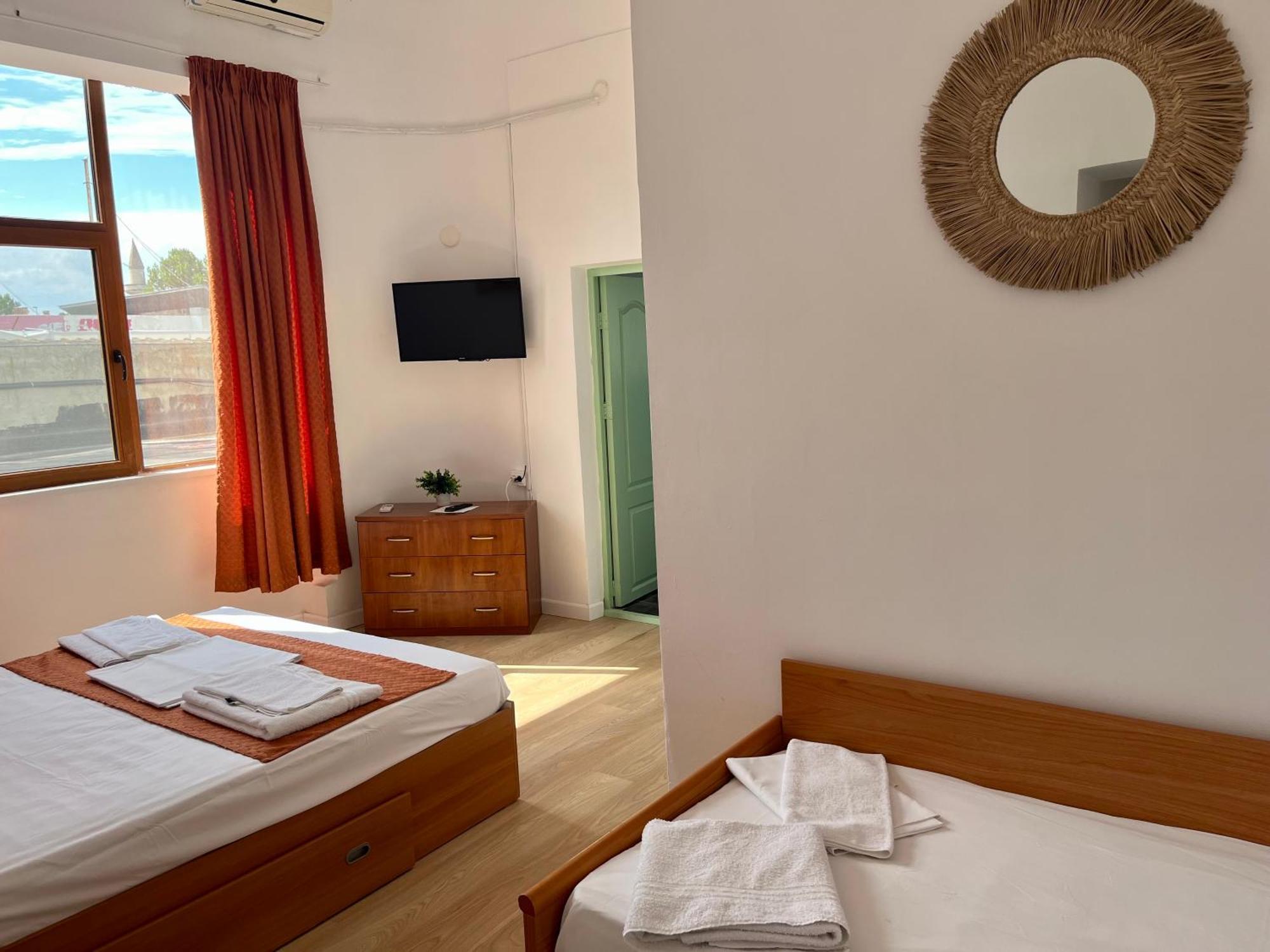 Hostel Cazino Nord Rooms Mamaia Exterior foto