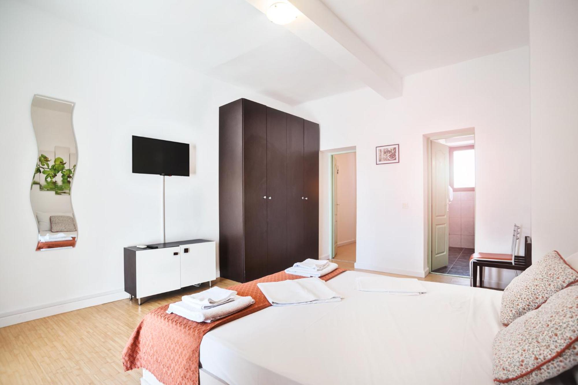 Hostel Cazino Nord Rooms Mamaia Exterior foto